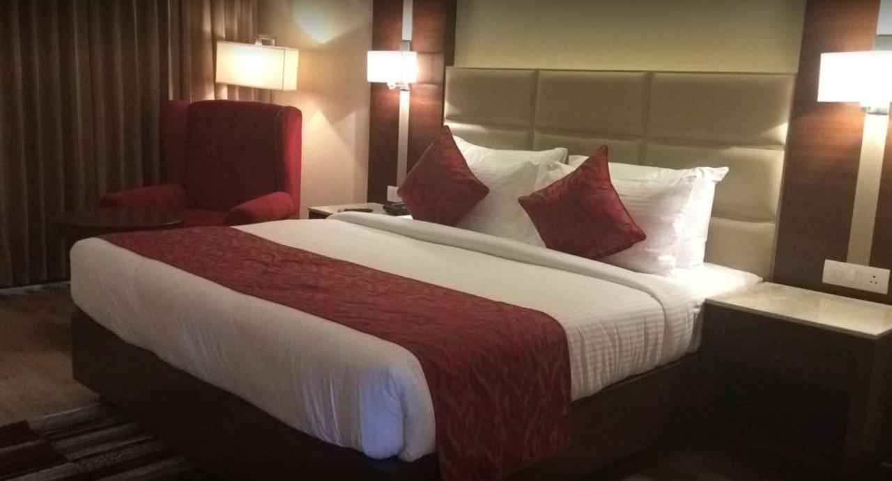 Continent Hotel Nawanshahr Nawashahr Bagian luar foto
