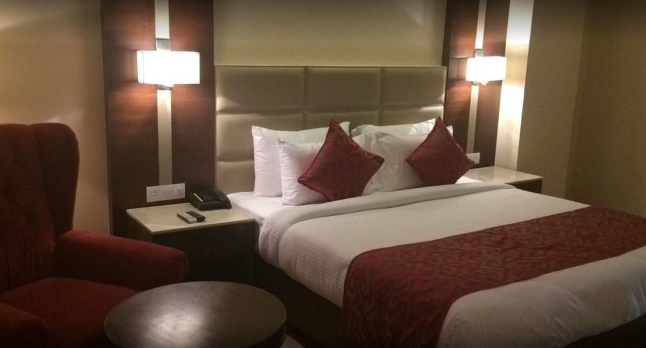 Continent Hotel Nawanshahr Nawashahr Bagian luar foto