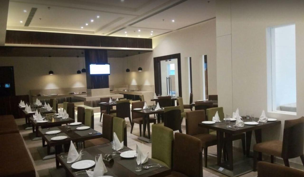 Continent Hotel Nawanshahr Nawashahr Bagian luar foto